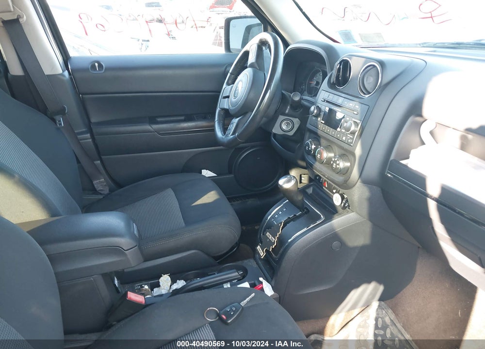 2015 JEEP PATRIOT LATITUDE VIN: 1C4NJRFB3FD239883