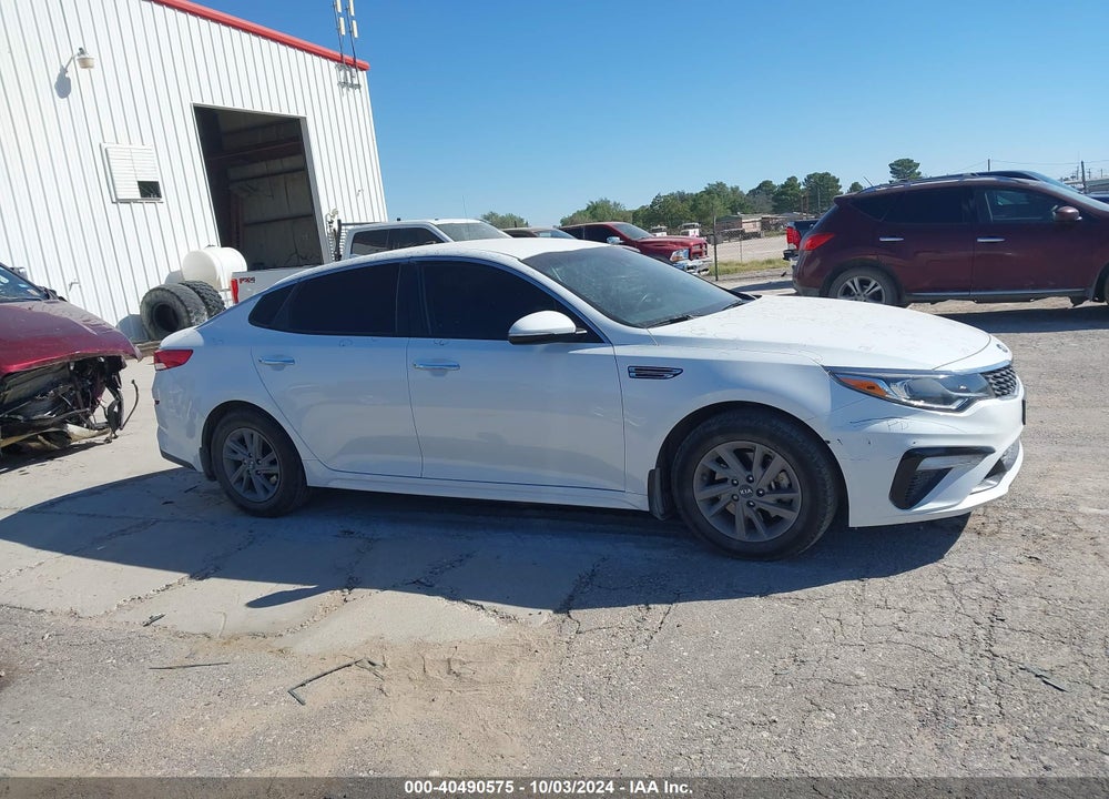 2020 KIA OPTIMA LX VIN: 5XXGT4L30LG450303