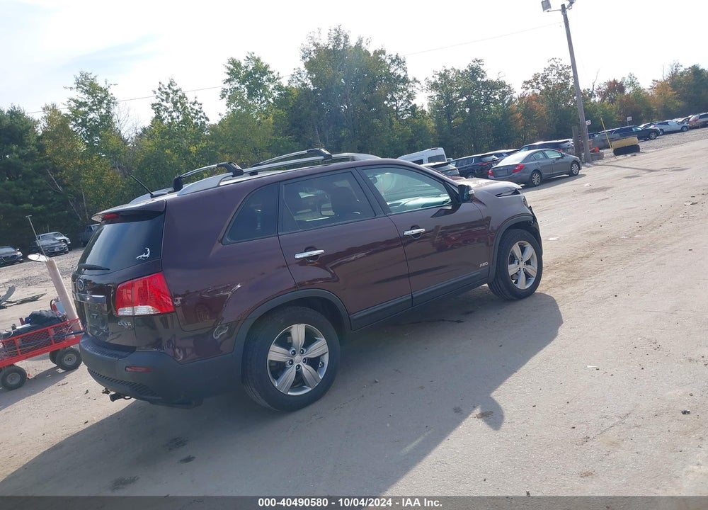 2013 KIA SORENTO EX V6 VIN: 5XYKUDA23DG320045