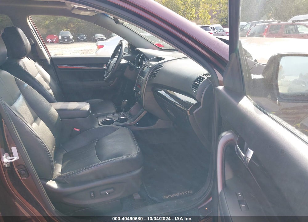 2013 KIA SORENTO EX V6 VIN: 5XYKUDA23DG320045