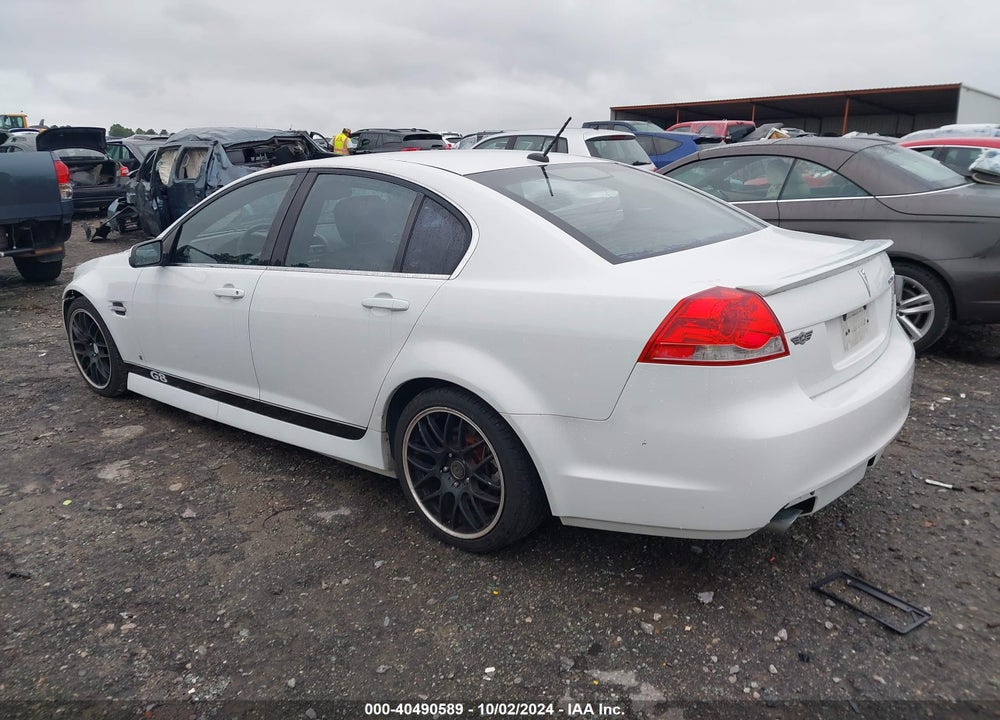 2008 PONTIAC G8 VIN: 6G2ER57778L131083