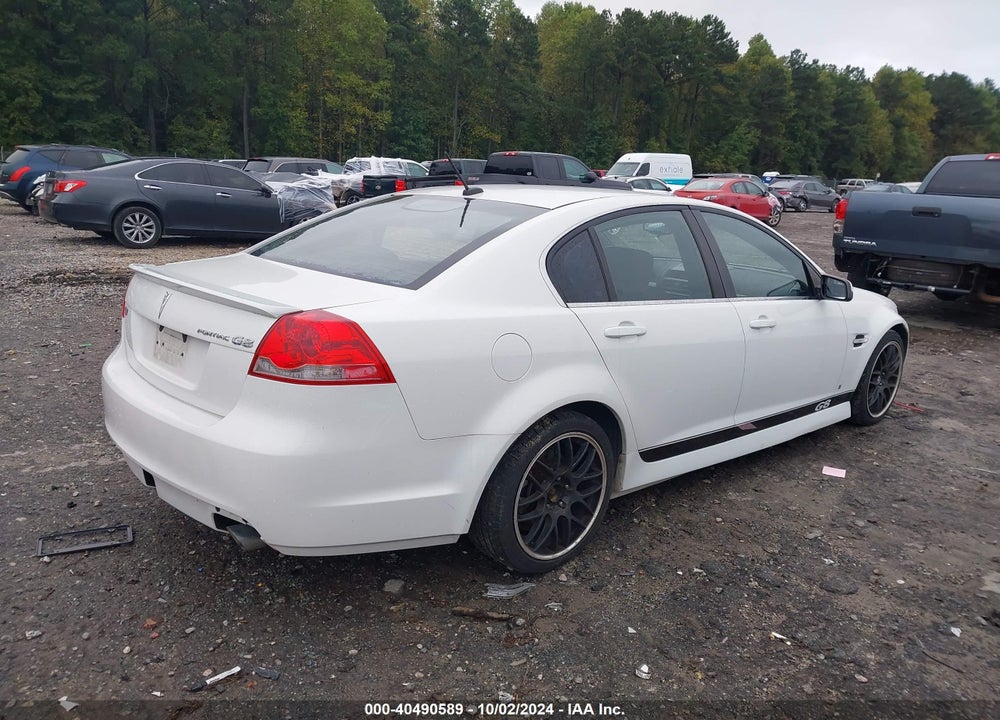 2008 PONTIAC G8 VIN: 6G2ER57778L131083