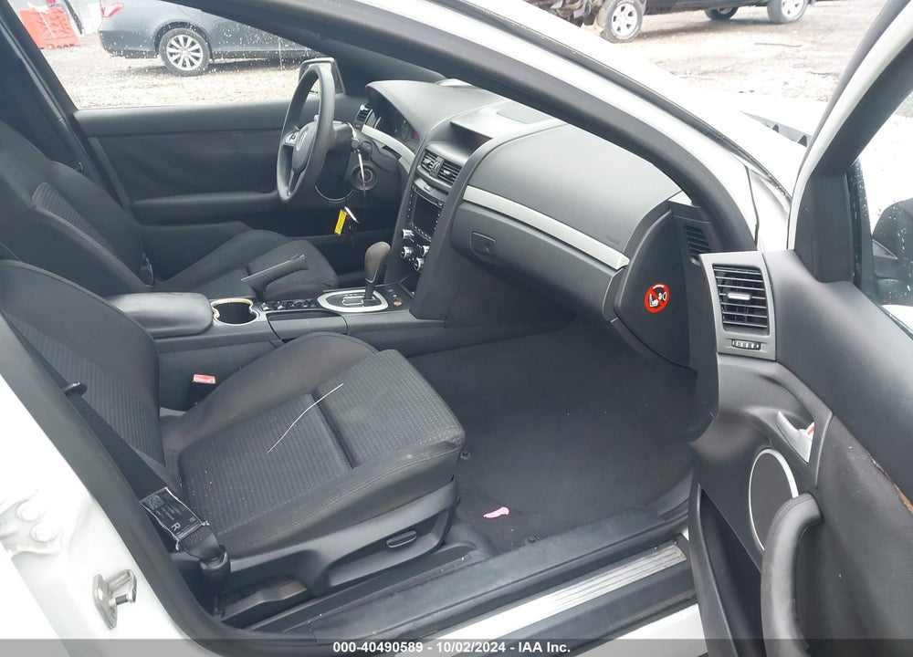 2008 PONTIAC G8 VIN: 6G2ER57778L131083