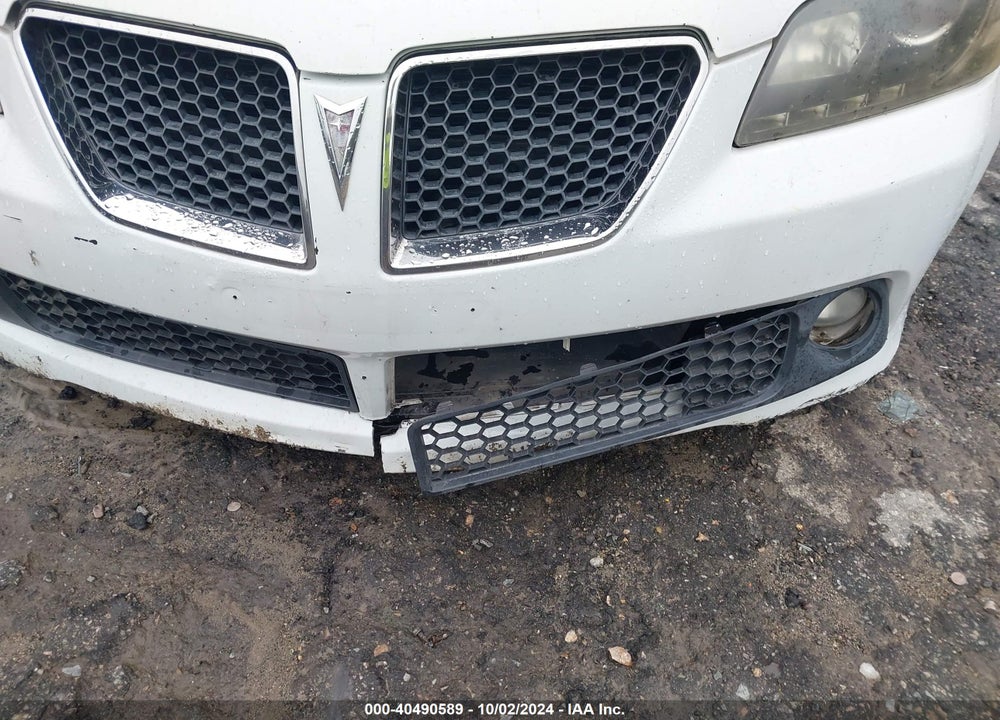 2008 PONTIAC G8 VIN: 6G2ER57778L131083