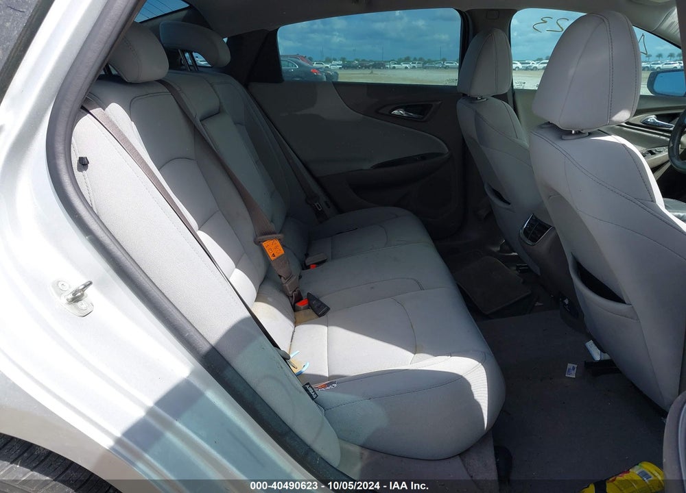 2018 CHEVROLET MALIBU LT VIN: 1G1ZD5ST4JF184883