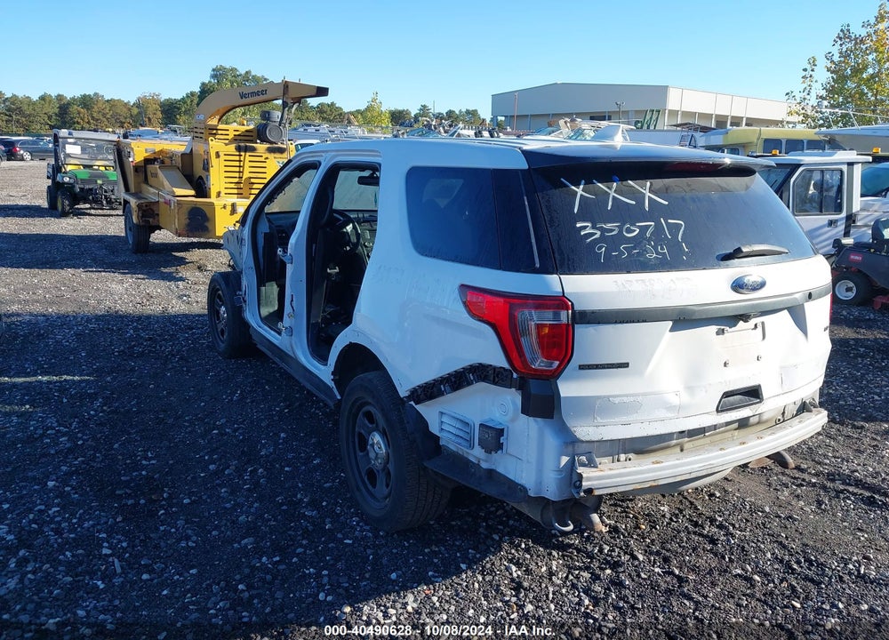 2017 FORD UTILITY POLICE INTERCEPTOR VIN: 1FM5K8AR8HGA62952