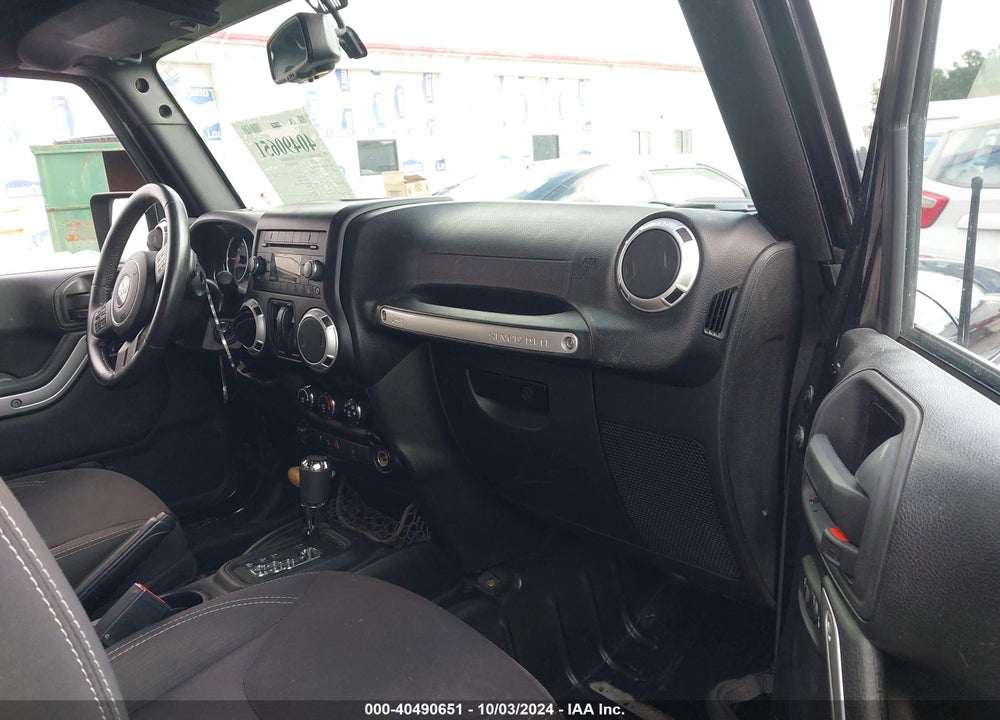 2015 JEEP WRANGLER SAHARA VIN: 1C4AJWBG0FL571672