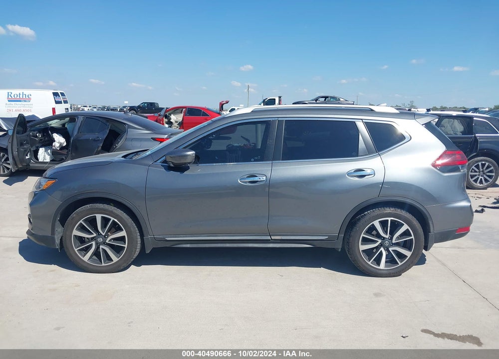 2018 NISSAN ROGUE S/SL/SV VIN: JN8AT2MT5JW491695