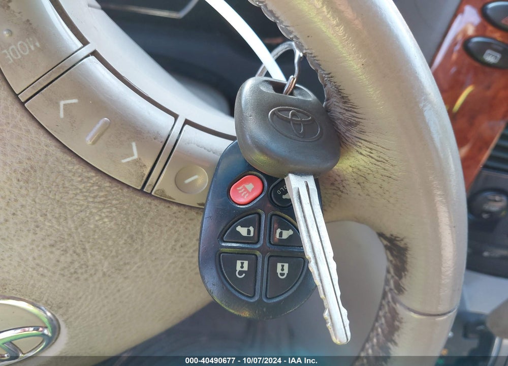 2006 TOYOTA SIENNA XLE VIN: 5TDBA22C66S063635