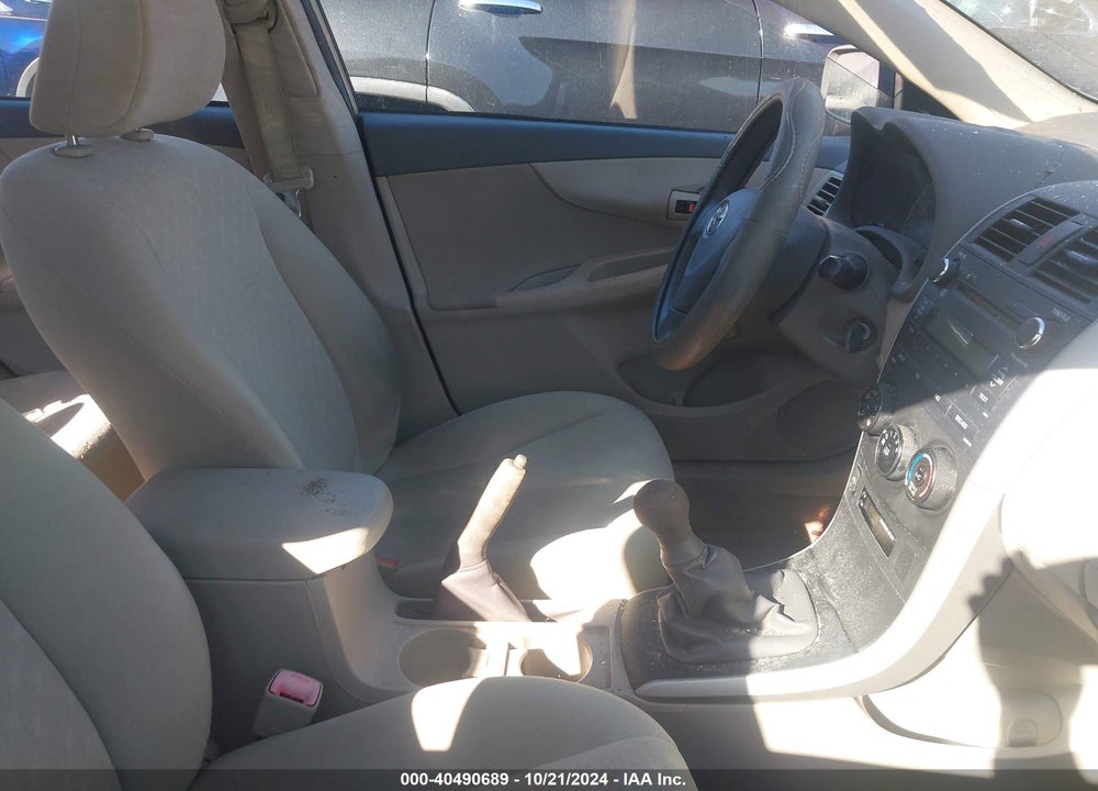 2010 TOYOTA COROLLA VIN: 1NXBU4EE8AZ321802