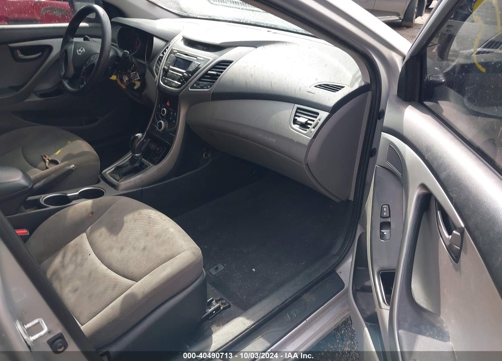 2016 HYUNDAI ELANTRA VIN: KMHDH4AE8GU479150