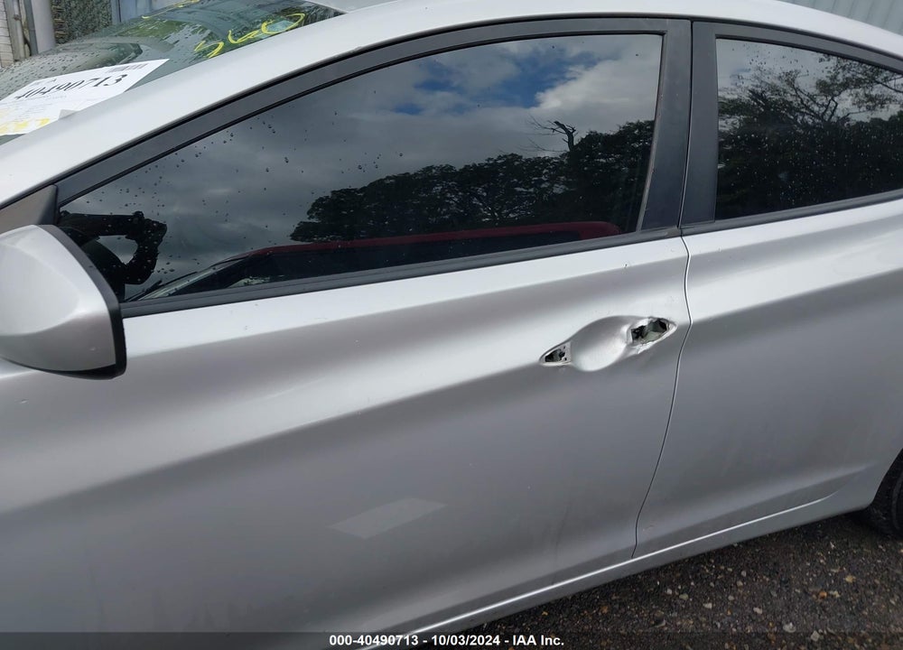 2016 HYUNDAI ELANTRA VIN: KMHDH4AE8GU479150