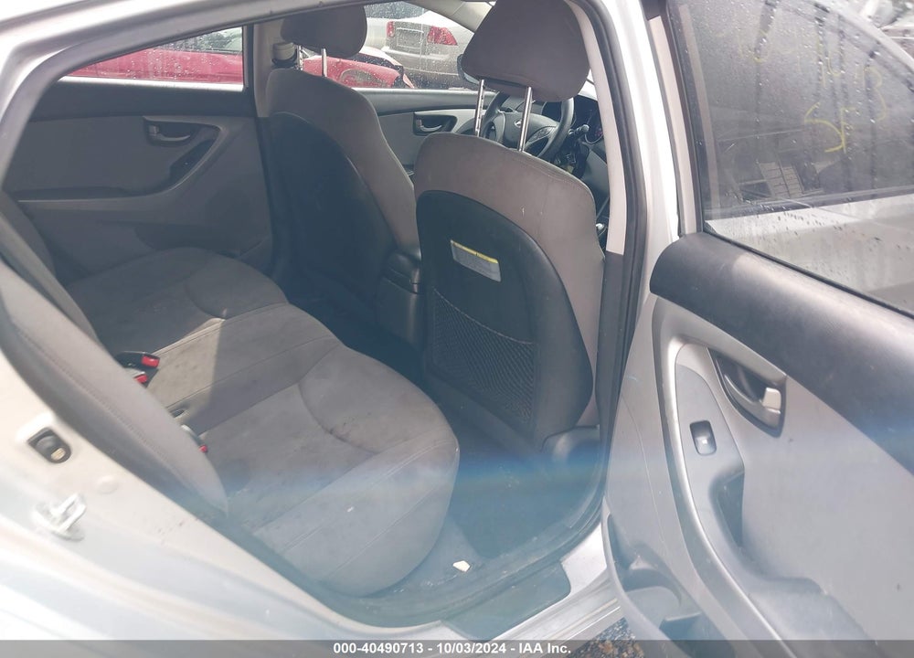 2016 HYUNDAI ELANTRA VIN: KMHDH4AE8GU479150