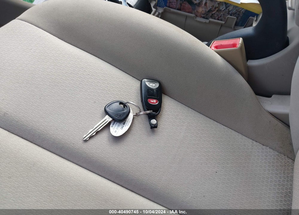 2007 HYUNDAI ELANTRA GLS/LIMITED/SE VIN: KMHDU46D77U049282