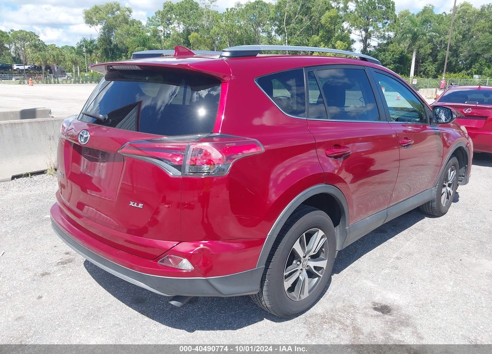 2018 TOYOTA RAV4 XLE VIN: 2T3WFREV7JW446564