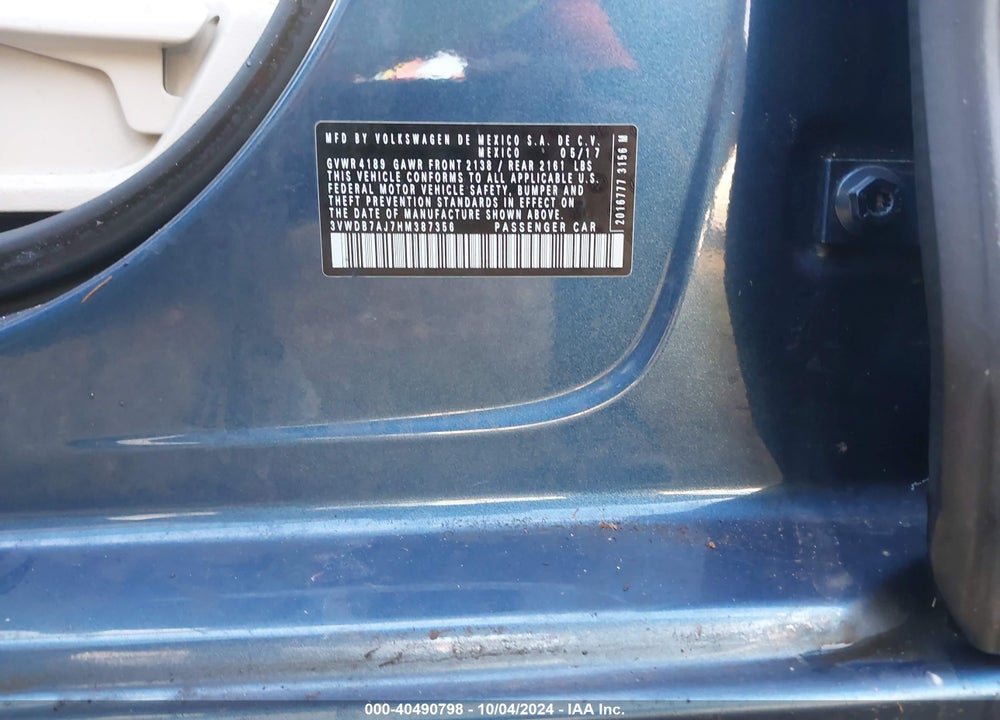 2017 VOLKSWAGEN JETTA 1.4T SE VIN: 3VWDB7AJ7HM387356