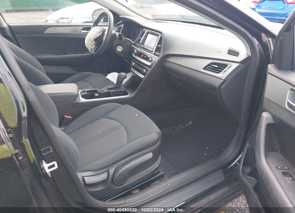 2019 HYUNDAI SONATA SE VIN: 5NPE24AF2KH803182