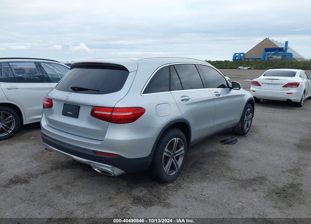 2018 MERCEDES-BENZ GLC 300 VIN: WDC0G4JB5JV096225