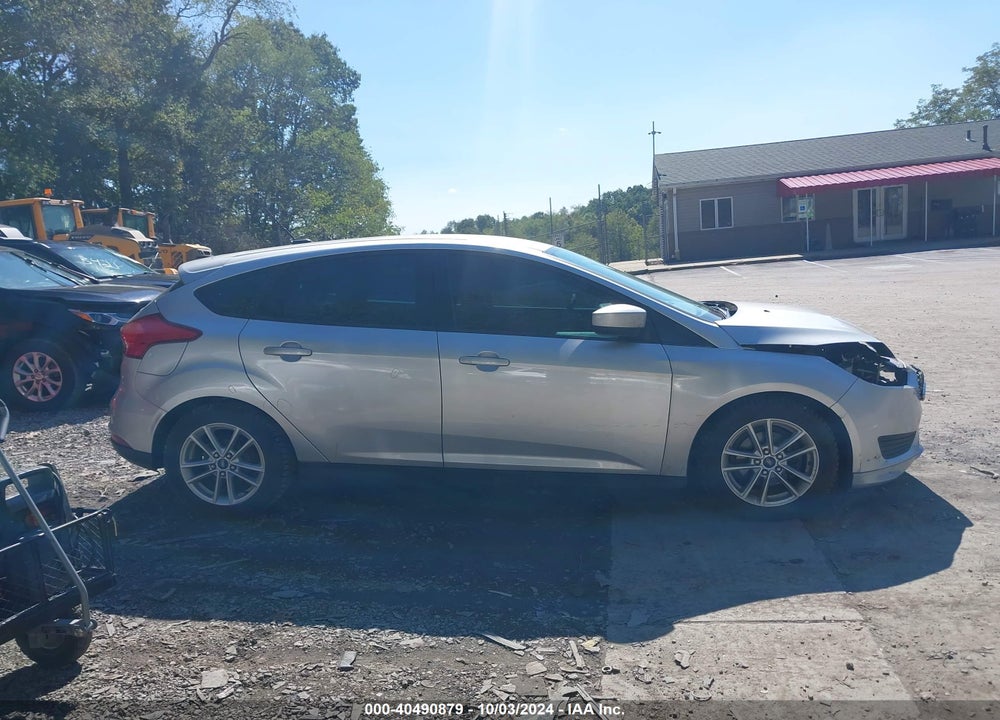 2018 FORD FOCUS SE VIN: 1FADP3K2XJL324236