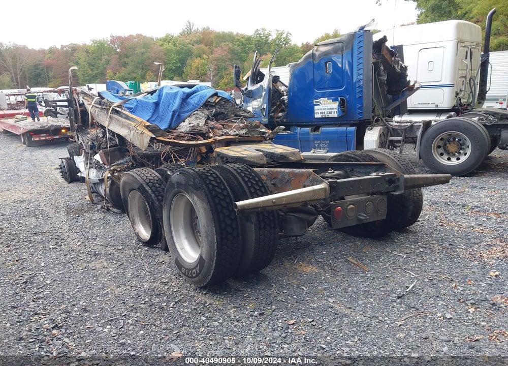 2015 KENWORTH T680 T680 VIN: 1XKYD49X4FJ428613