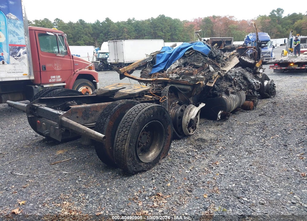 2015 KENWORTH T680 T680 VIN: 1XKYD49X4FJ428613