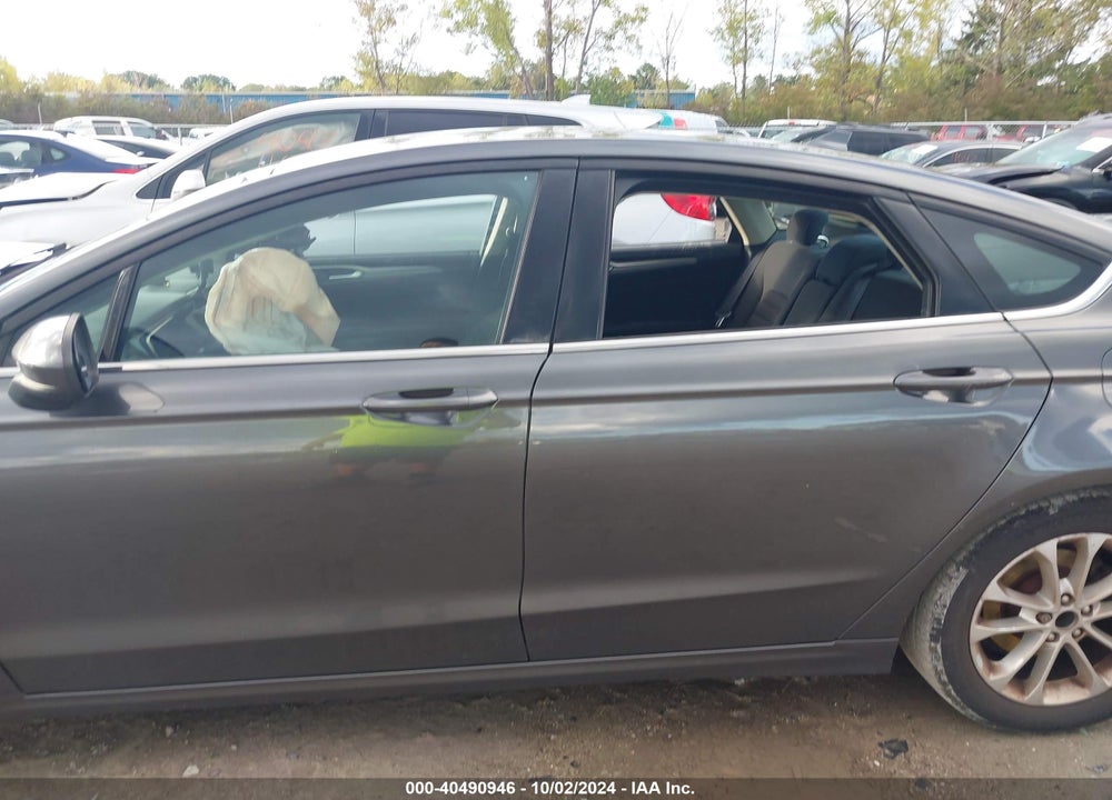 2019 FORD FUSION SE VIN: 3FA6P0HD1KR131878