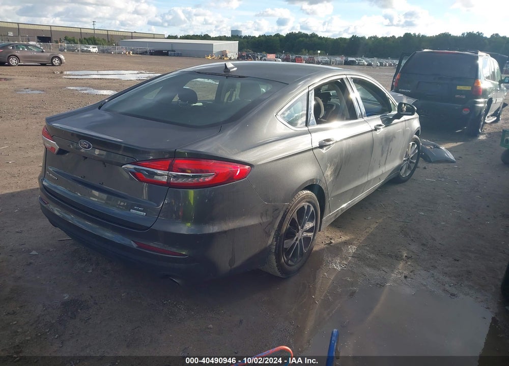 2019 FORD FUSION SE VIN: 3FA6P0HD1KR131878