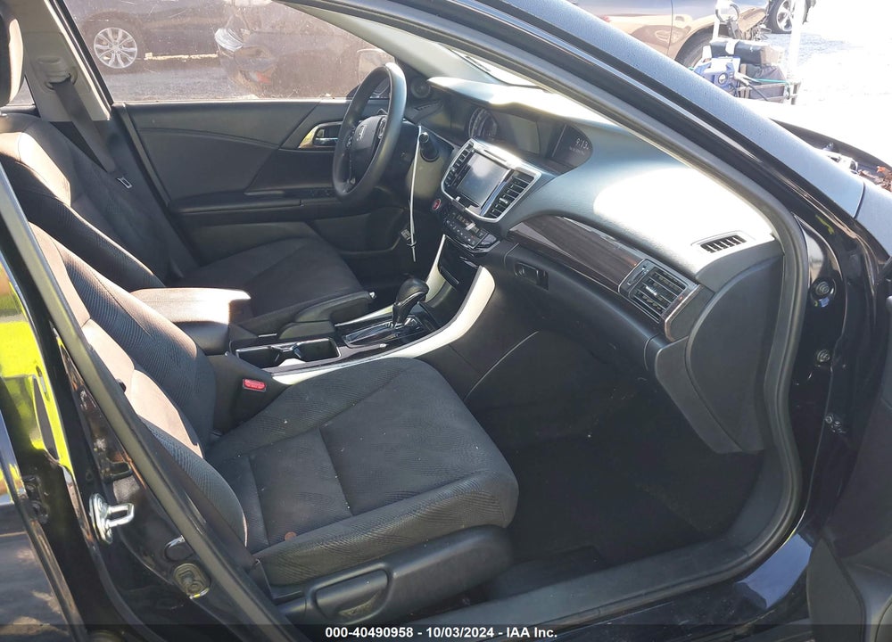 2017 HONDA ACCORD EX VIN: 1HGCR2F79HA181643