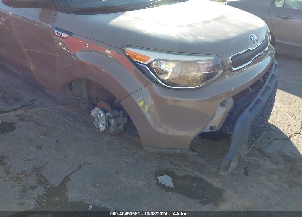 2015 KIA SOUL VIN: KNDJN2A28F7188641