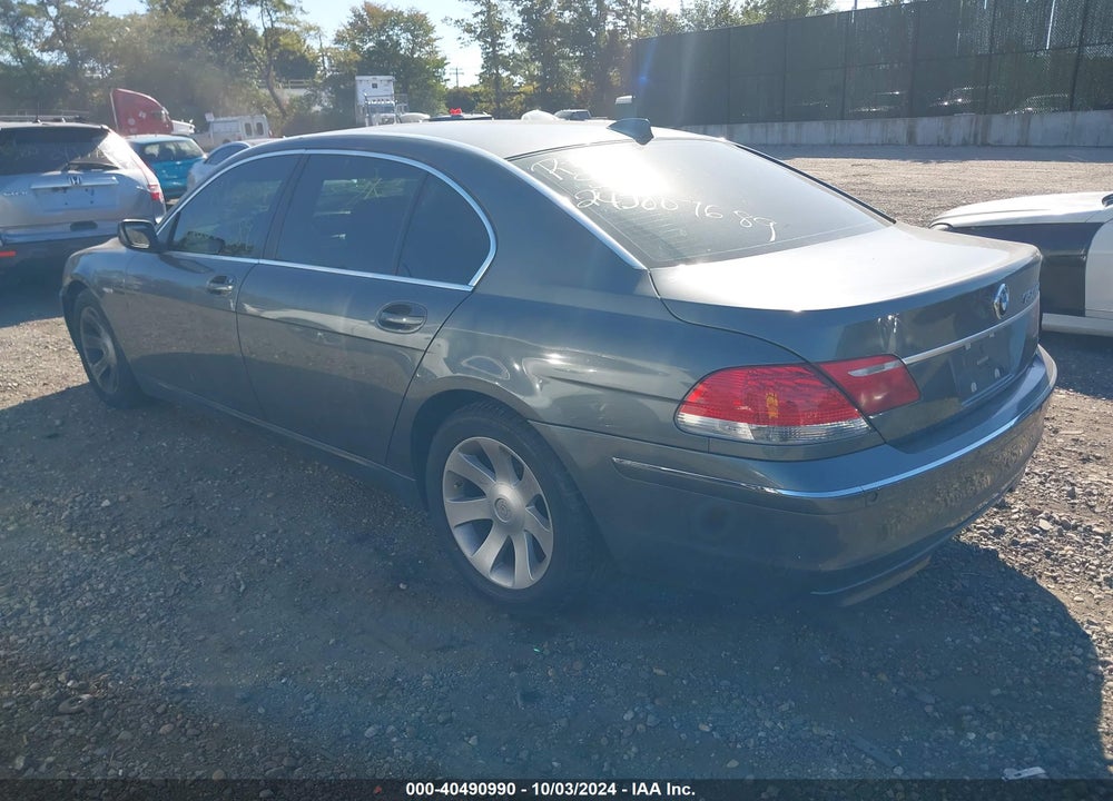 2006 BMW 750LI VIN: WBAHN83576DT62528