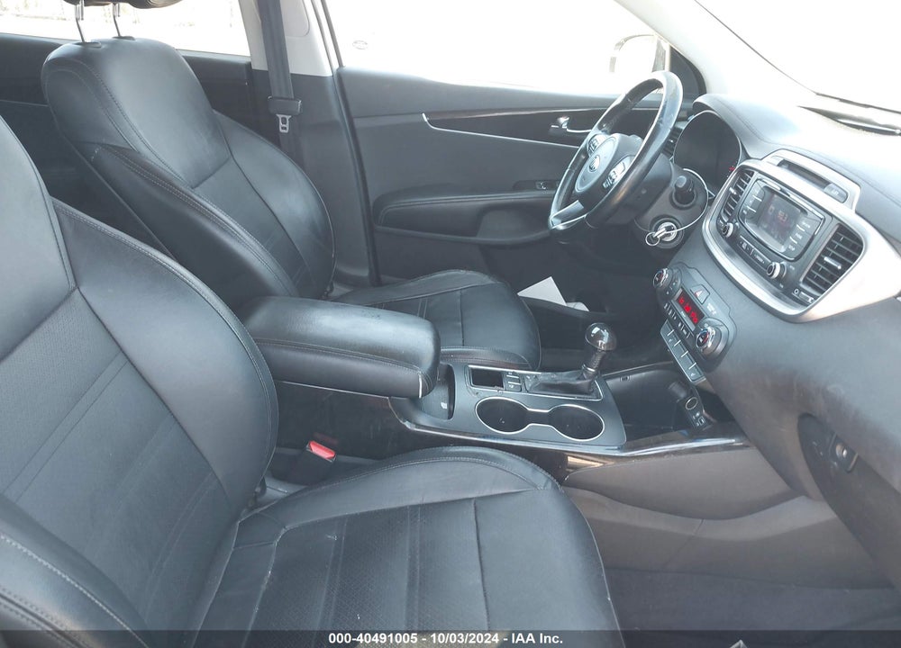 2016 KIA SORENTO 2.0T EX VIN: 5XYPH4A18GG014884