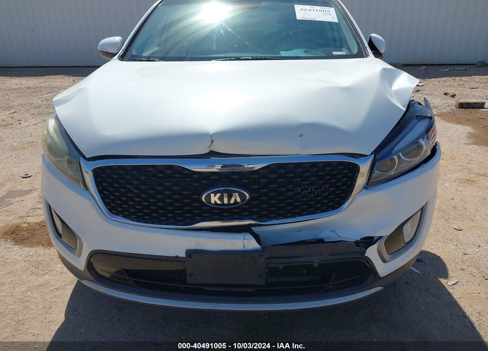 2016 KIA SORENTO 2.0T EX VIN: 5XYPH4A18GG014884