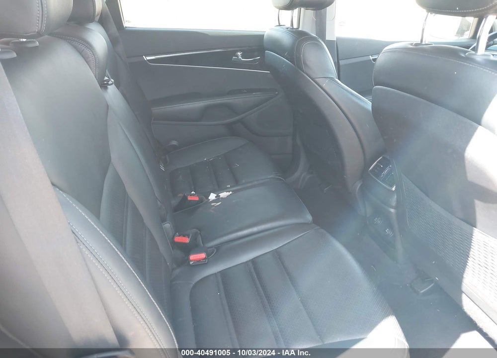 2016 KIA SORENTO 2.0T EX VIN: 5XYPH4A18GG014884