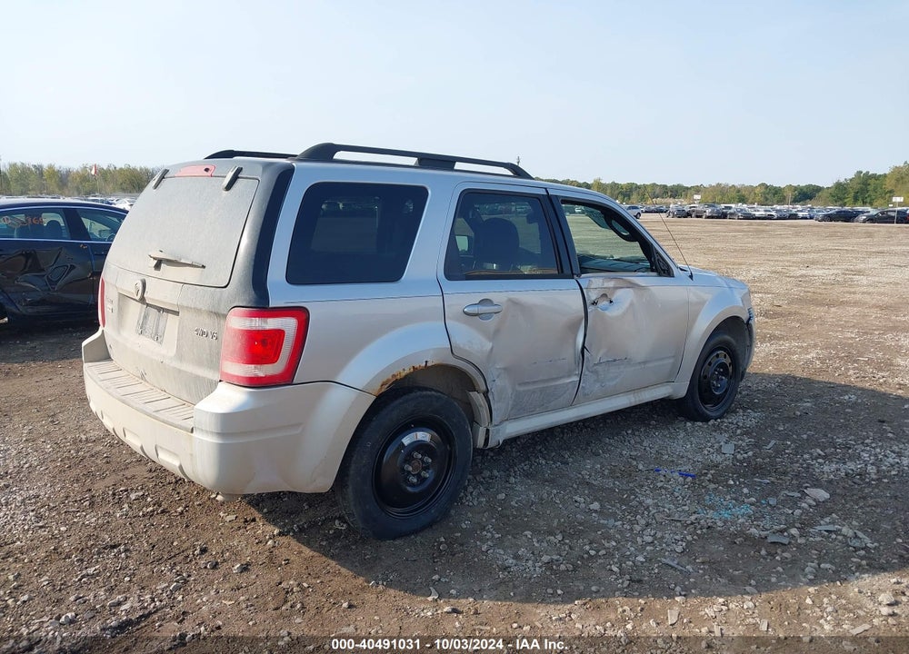 2010 FORD ESCAPE XLT VIN: 1FMCU9D76AKC25652