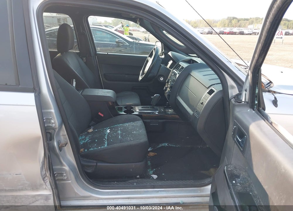 2010 FORD ESCAPE XLT VIN: 1FMCU9D76AKC25652