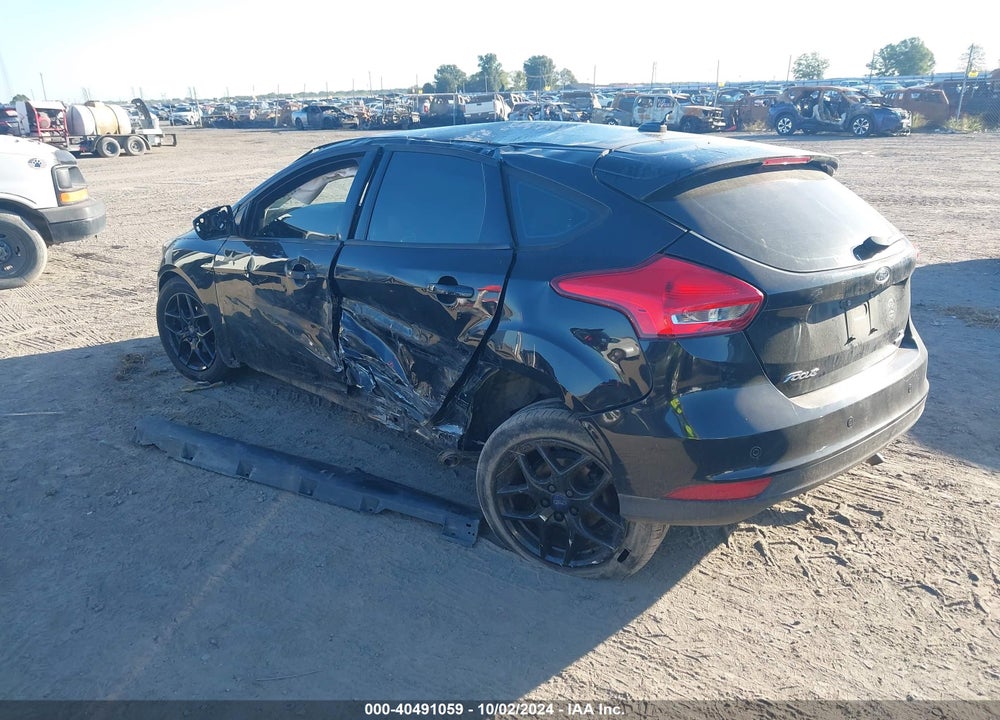 2016 FORD FOCUS SE VIN: 1FADP3K29GL296910