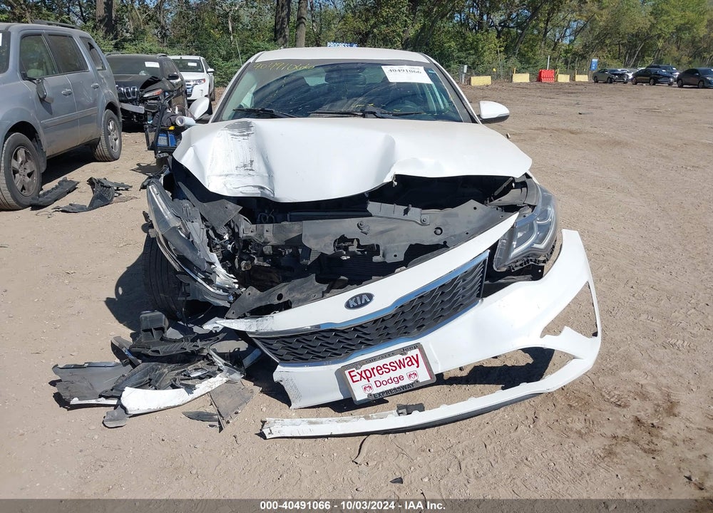 2019 KIA OPTIMA LX VIN: 5XXGT4L34KG276749