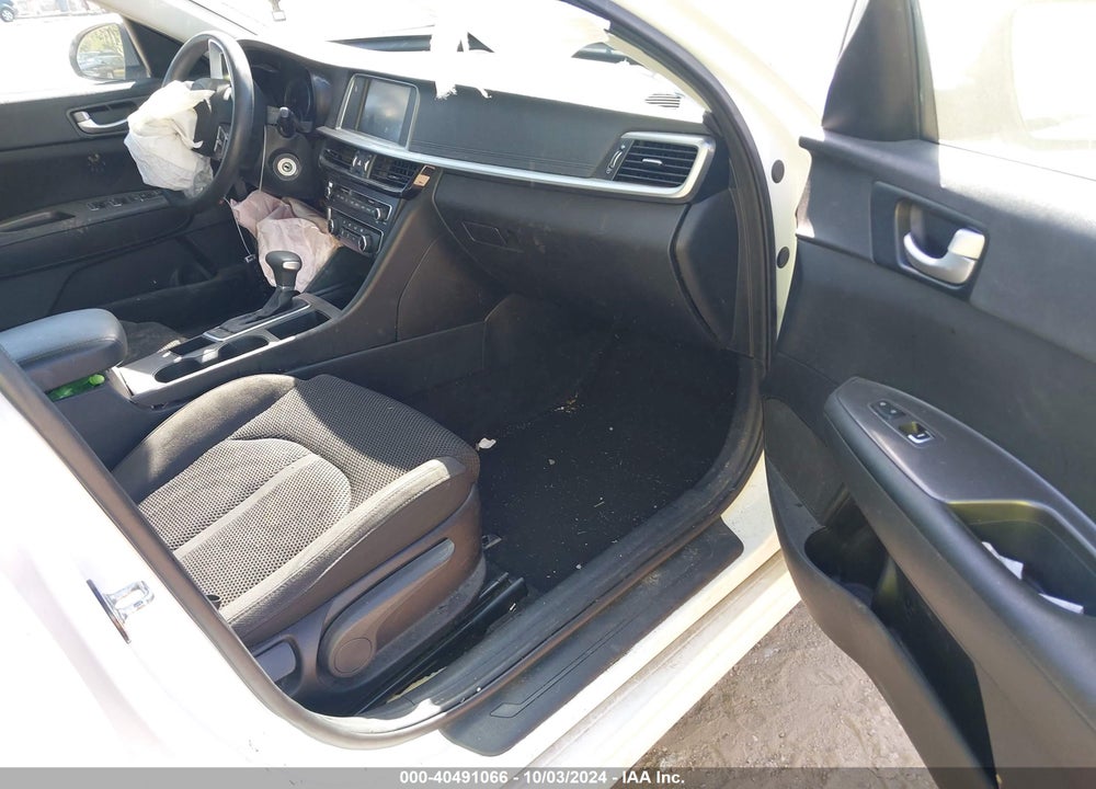 2019 KIA OPTIMA LX VIN: 5XXGT4L34KG276749