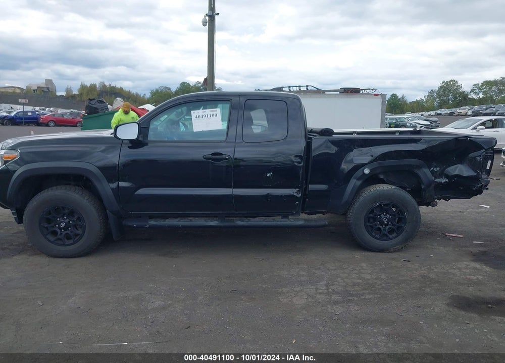 2019 TOYOTA TACOMA SR V6 VIN: 5TFSZ5ANXKX194357