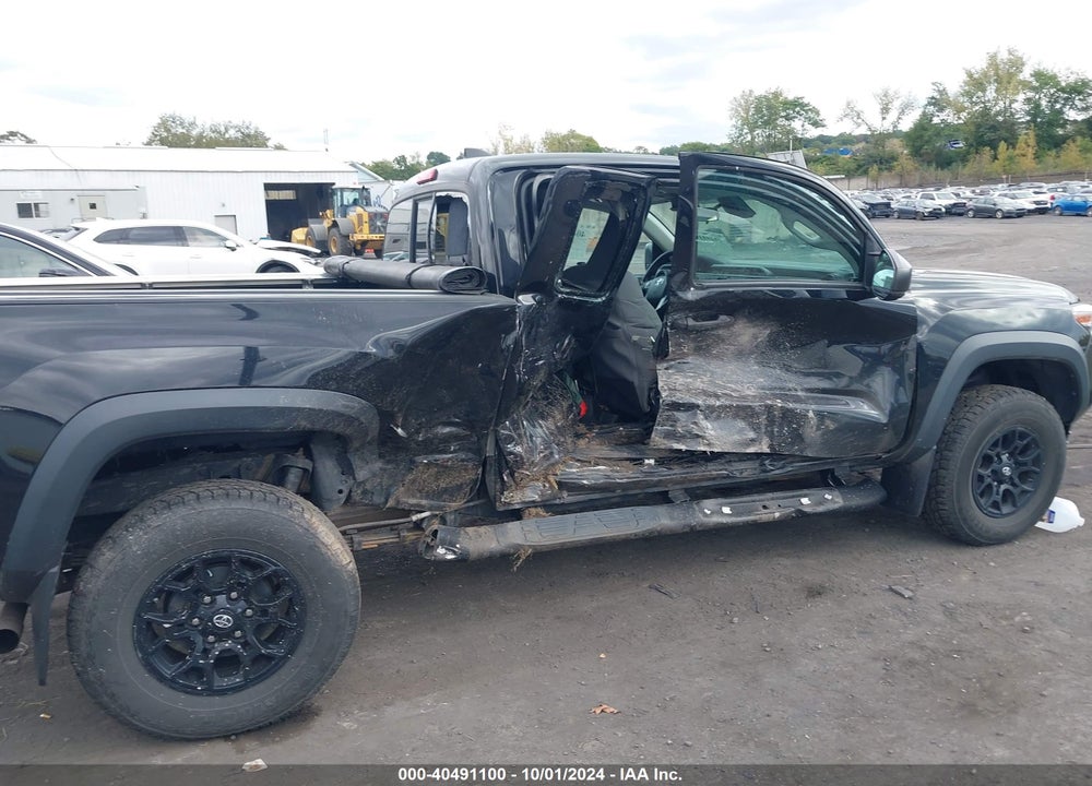 2019 TOYOTA TACOMA SR V6 VIN: 5TFSZ5ANXKX194357