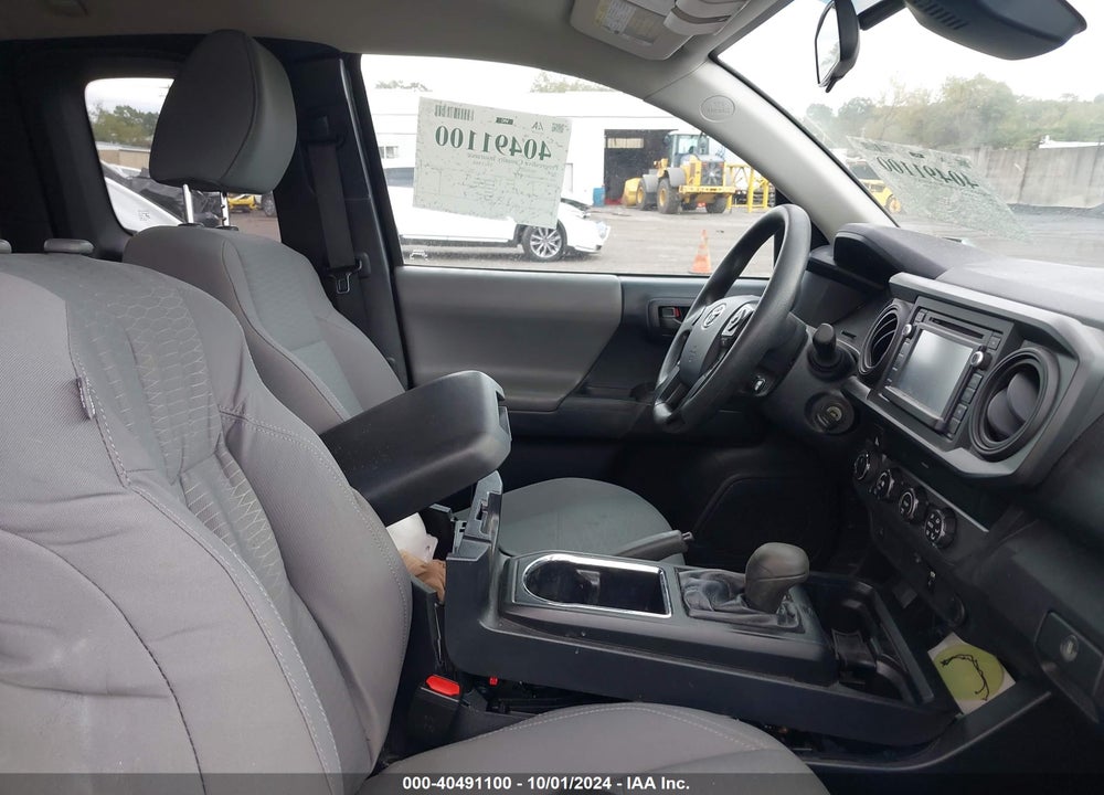 2019 TOYOTA TACOMA SR V6 VIN: 5TFSZ5ANXKX194357