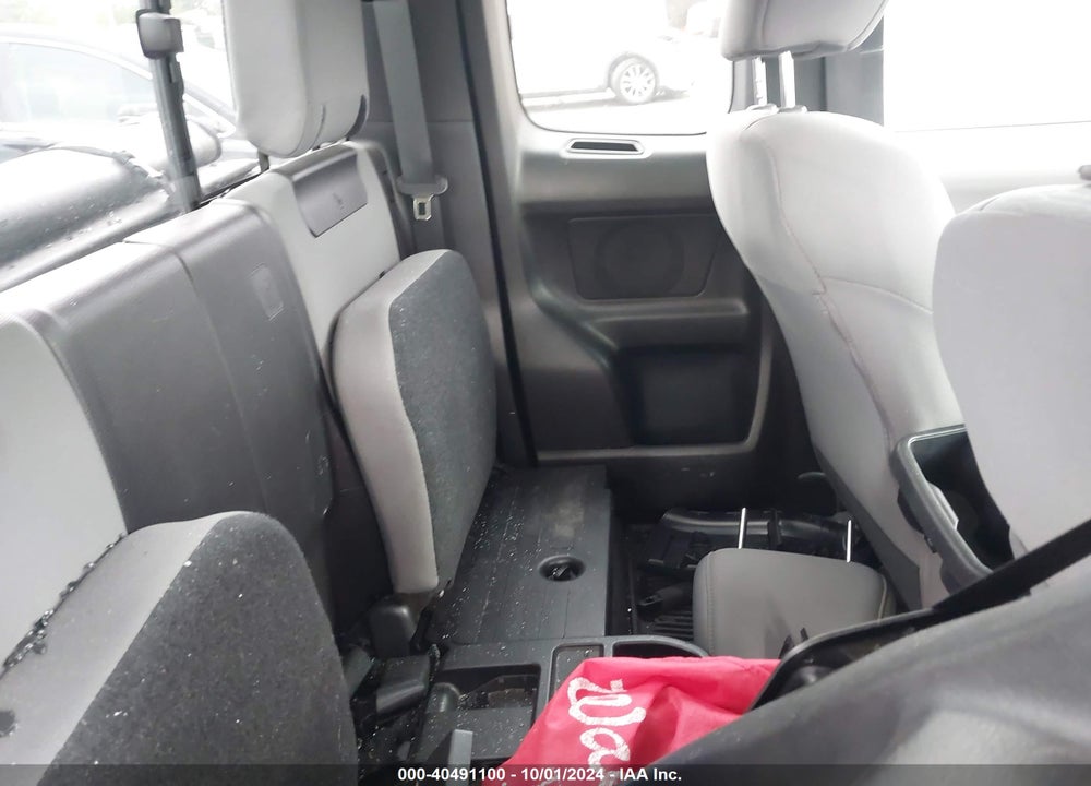 2019 TOYOTA TACOMA SR V6 VIN: 5TFSZ5ANXKX194357