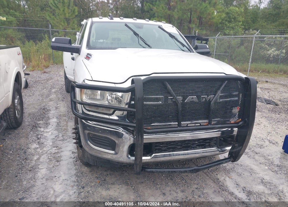 2019 RAM 3500 BIG HORN  4X4 8' BOX/LONE STAR  4X4 8' BOX VIN: 3C63RRHL6KG547477
