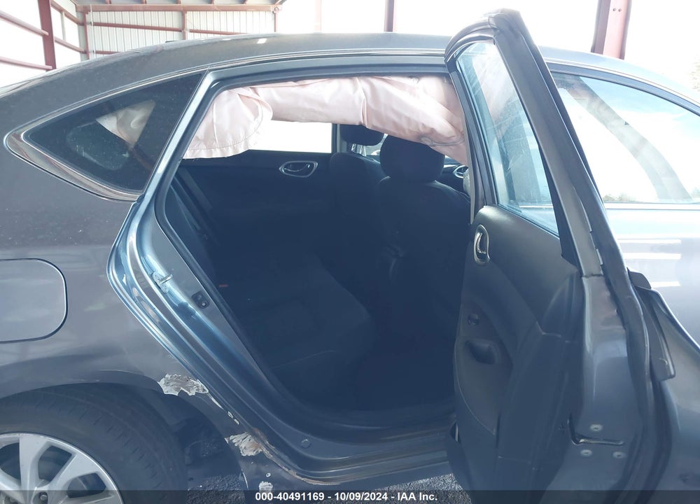 2018 NISSAN SENTRA SV VIN: 3N1AB7AP0JY208652