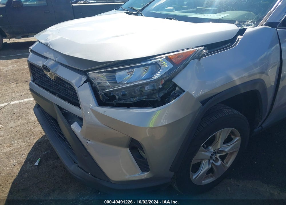 2021 TOYOTA RAV4 XLE VIN: 2T3W1RFV6MW117095