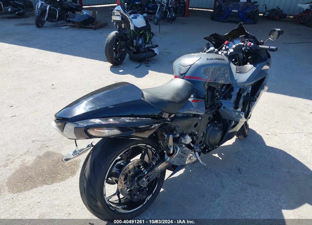 2022 KAWASAKI ZX1400 J VIN: JKBZXNJ15NA015544