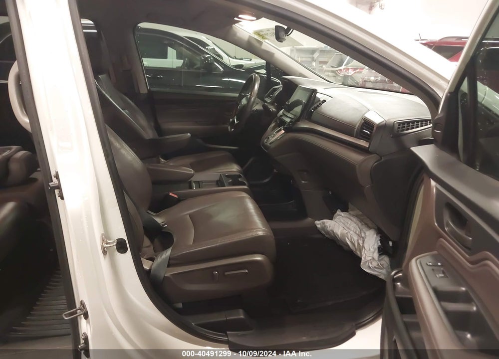 2020 HONDA ODYSSEY TOURING VIN: 5FNRL6H87LB008209