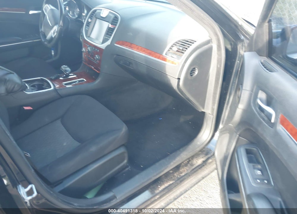 2012 CHRYSLER 300 VIN: 2C3CCAAG6CH290562