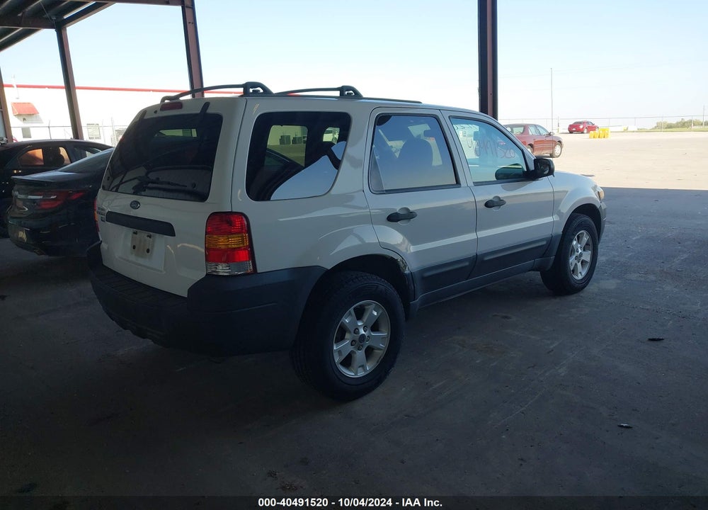 2005 FORD ESCAPE XLT VIN: 1FMYU93185KA87878