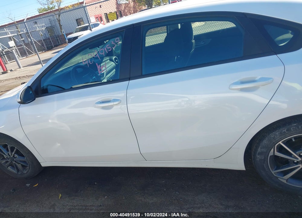2023 KIA FORTE LXS VIN: 3KPF24AD2PE527293